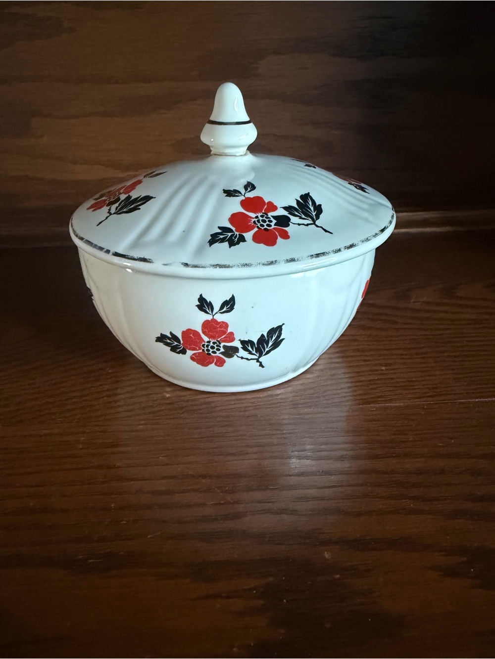 White Ceramic Covered Serving Bowl with Red Floral Motif
